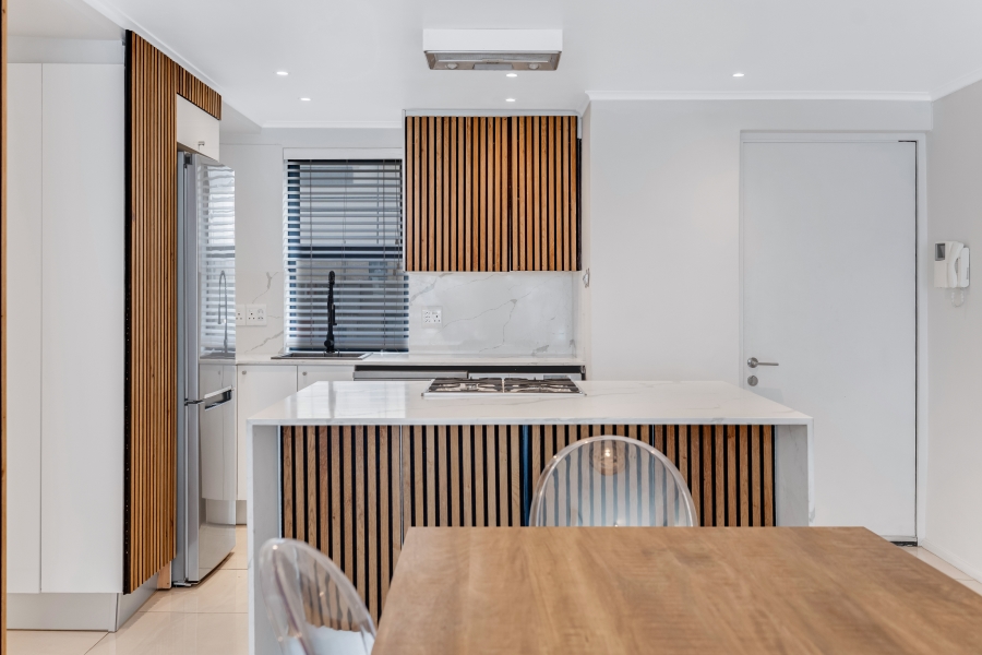 2 Bedroom Property for Sale in Sea Point Western Cape